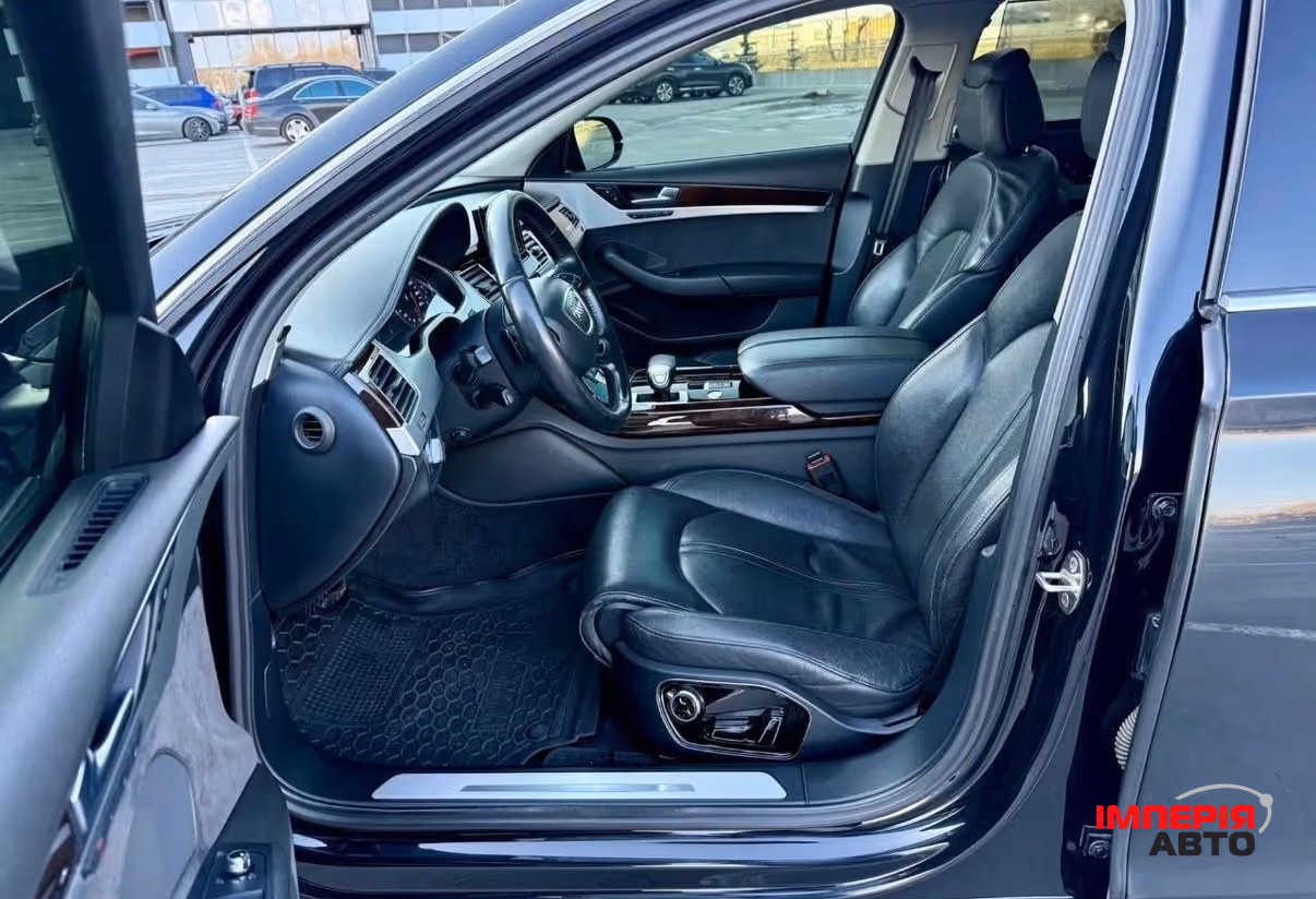 Audi A8 - фото 18