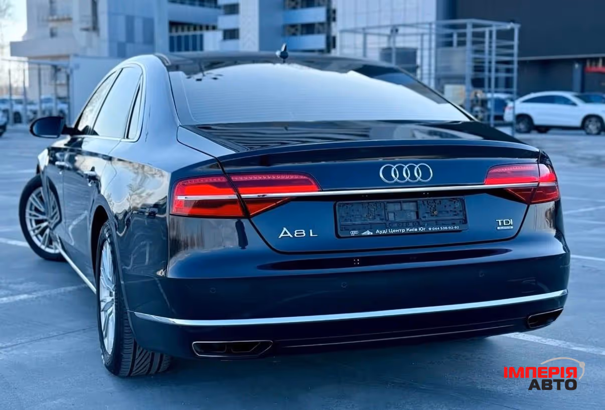 Audi A8 - фото 16