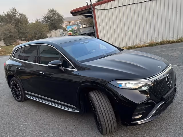 Mercedes-Benz EQS SUV - фото 4