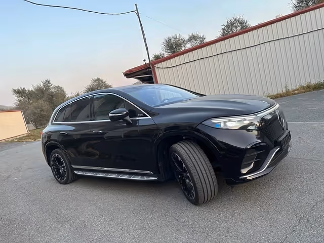 Mercedes-Benz EQS SUV - фото 5