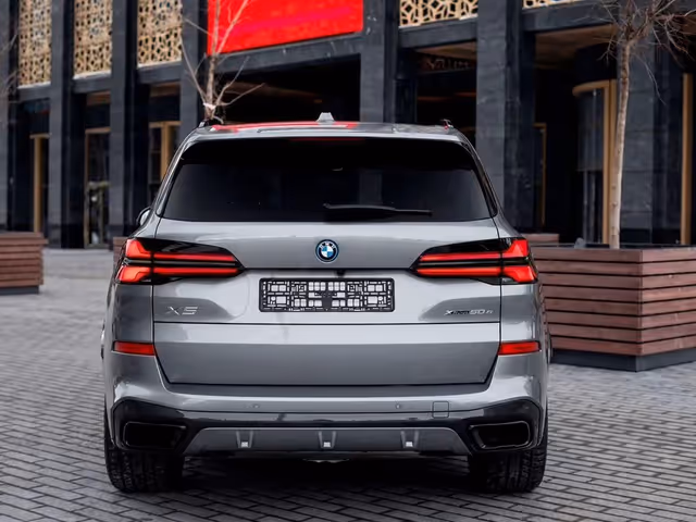 BMW X5 - фото 3