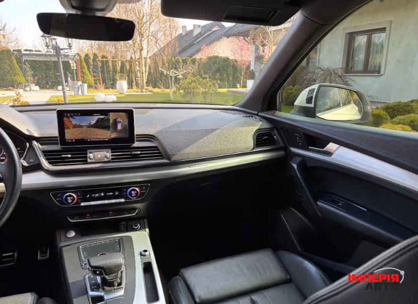 Audi Q5 - фото 10