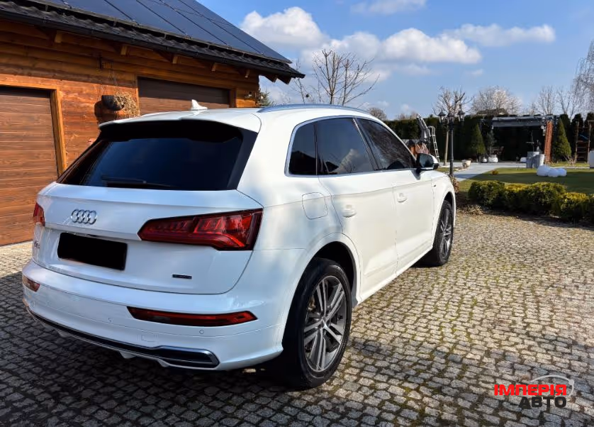 Audi Q5 - фото 5