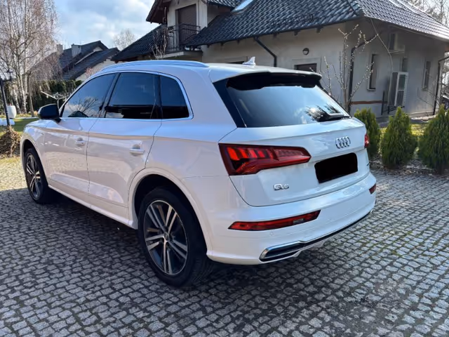 Audi Q5 - фото 4