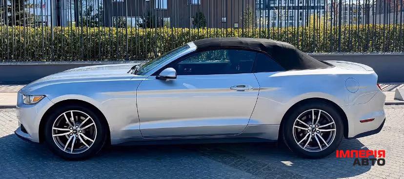 Ford Mustang - фото 3