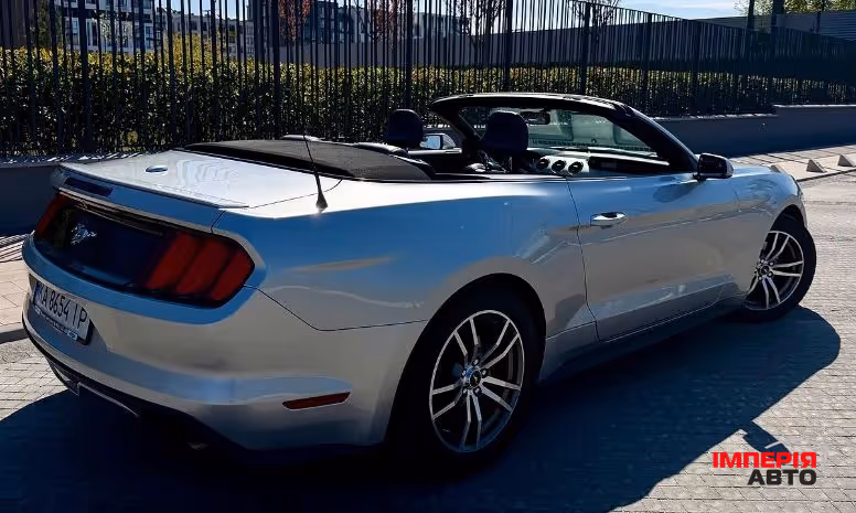 Ford Mustang - фото 18