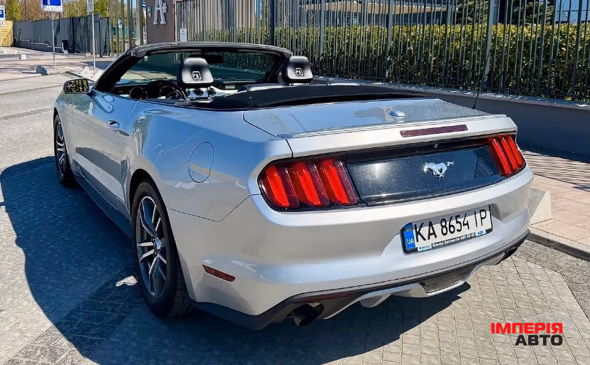 Ford Mustang - фото 15