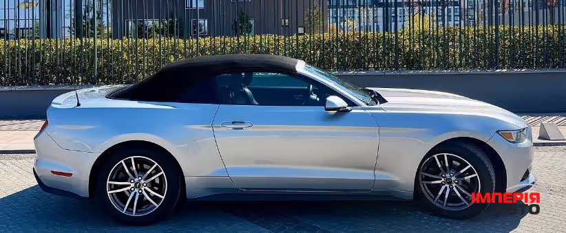 Ford Mustang - фото 8