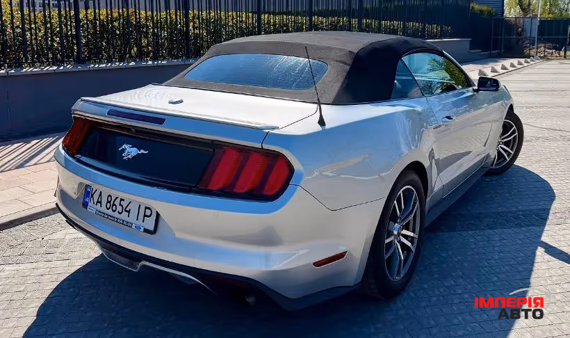 Ford Mustang - фото 6