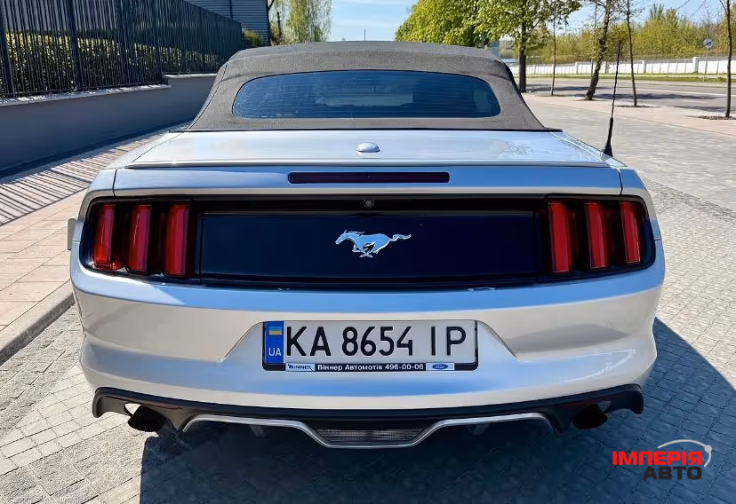 Ford Mustang - фото 5