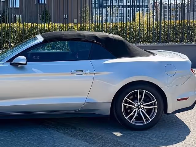 Ford Mustang - фото 3
