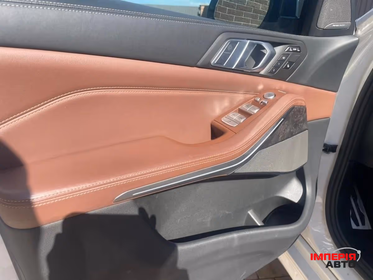 BMW X7 - фото 7