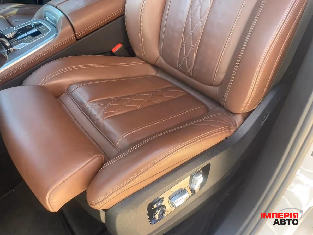 BMW X7 - фото 10