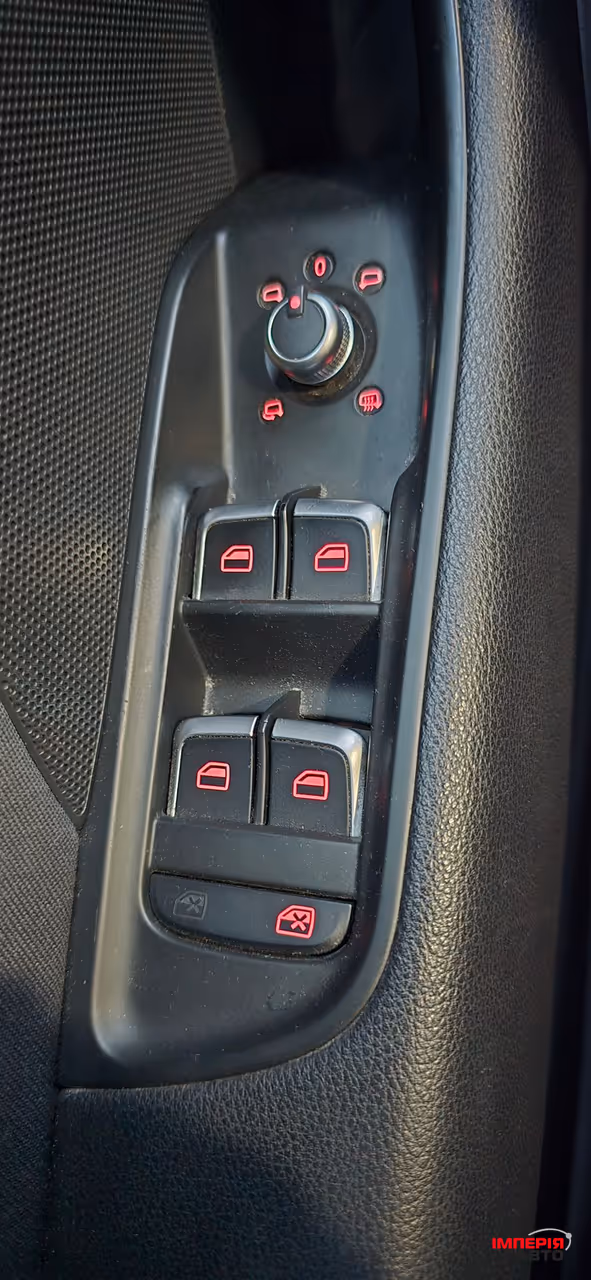 Audi A3 - фото 16