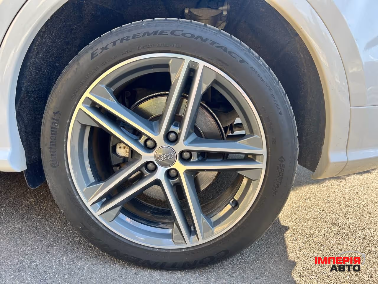 Audi SQ5 - фото 12