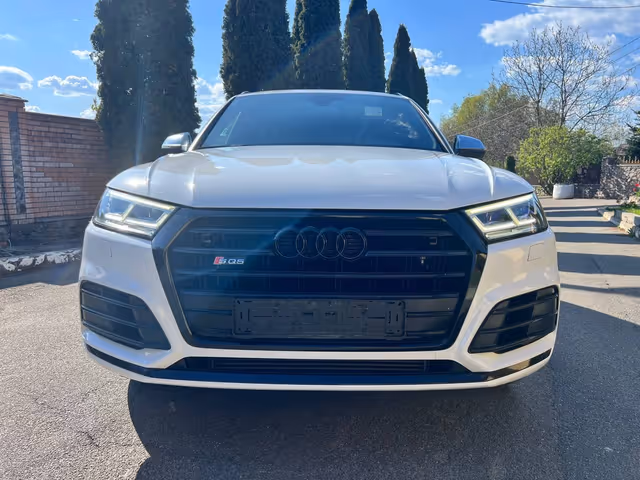 Audi SQ5 - фото 3