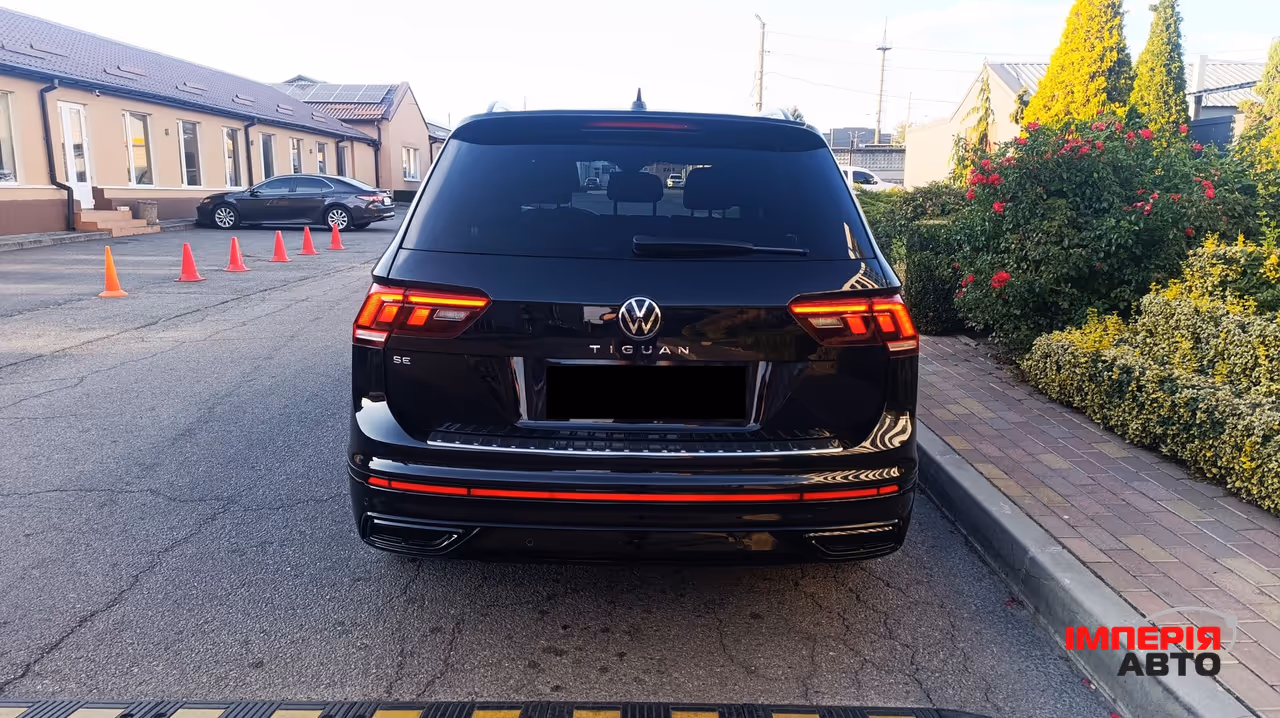 Volkswagen Tiguan - фото 3