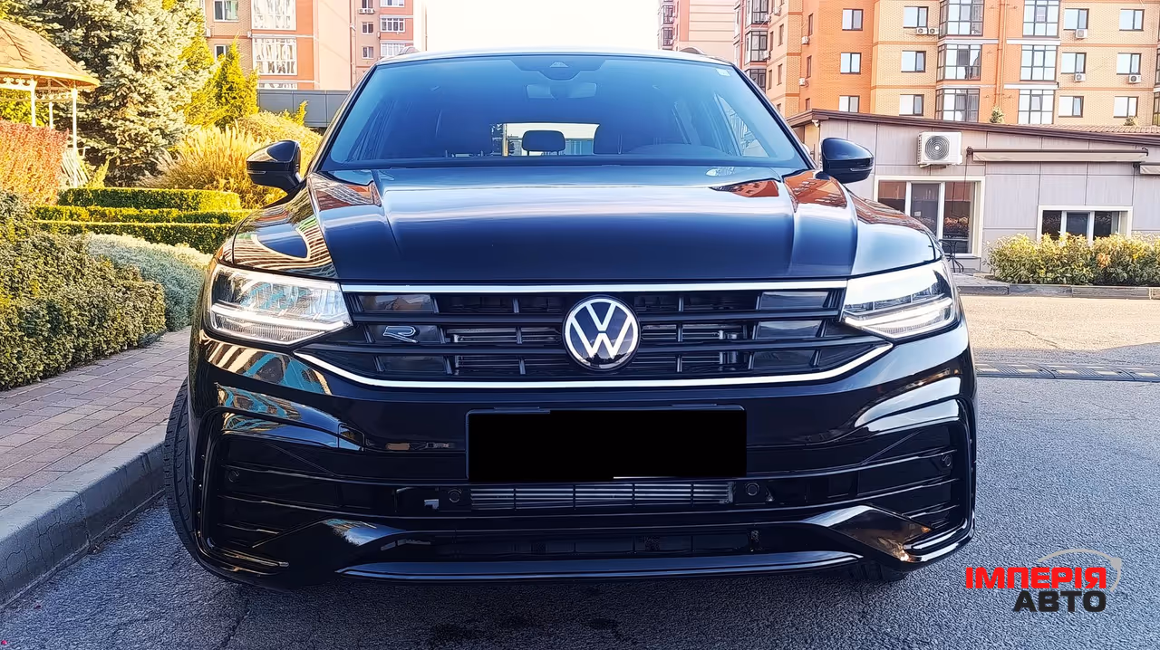 Volkswagen Tiguan - фото 8