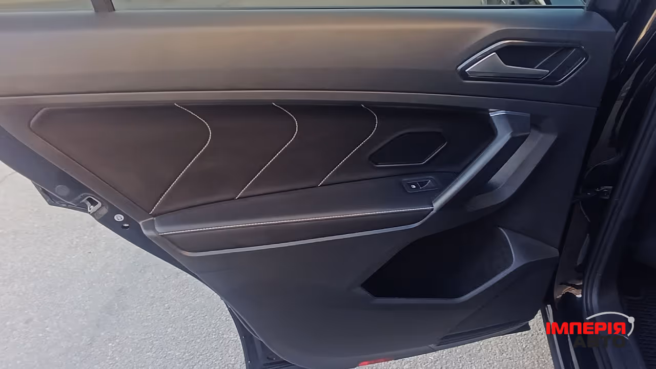 Volkswagen Tiguan - фото 24