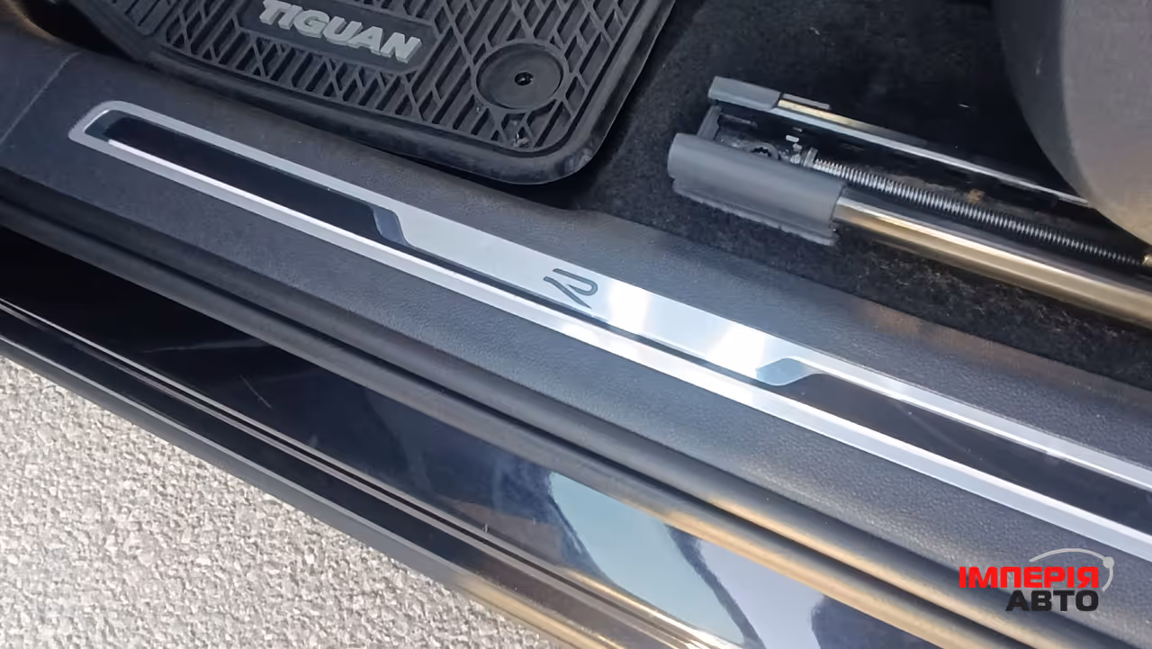 Volkswagen Tiguan - фото 30