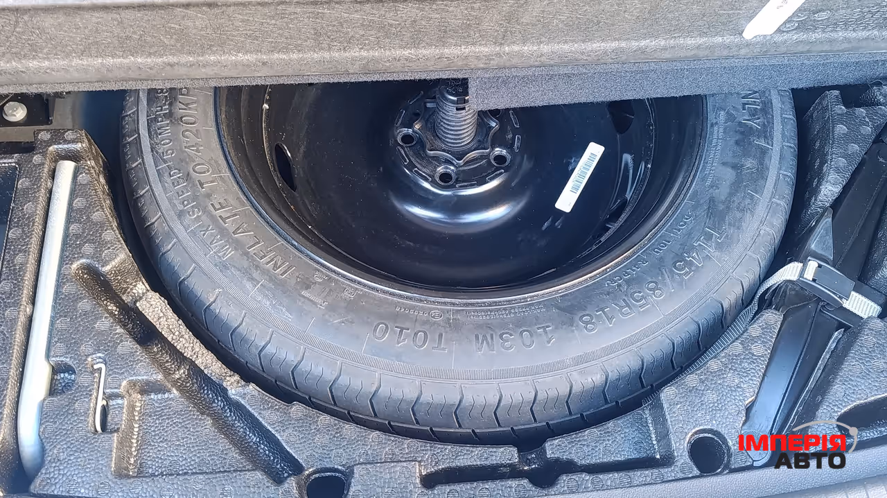Volkswagen Tiguan - фото 11