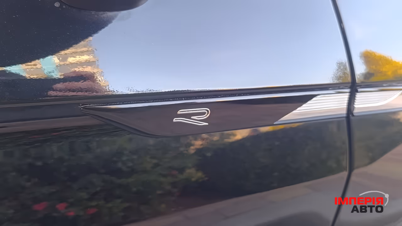 Volkswagen Tiguan - фото 13
