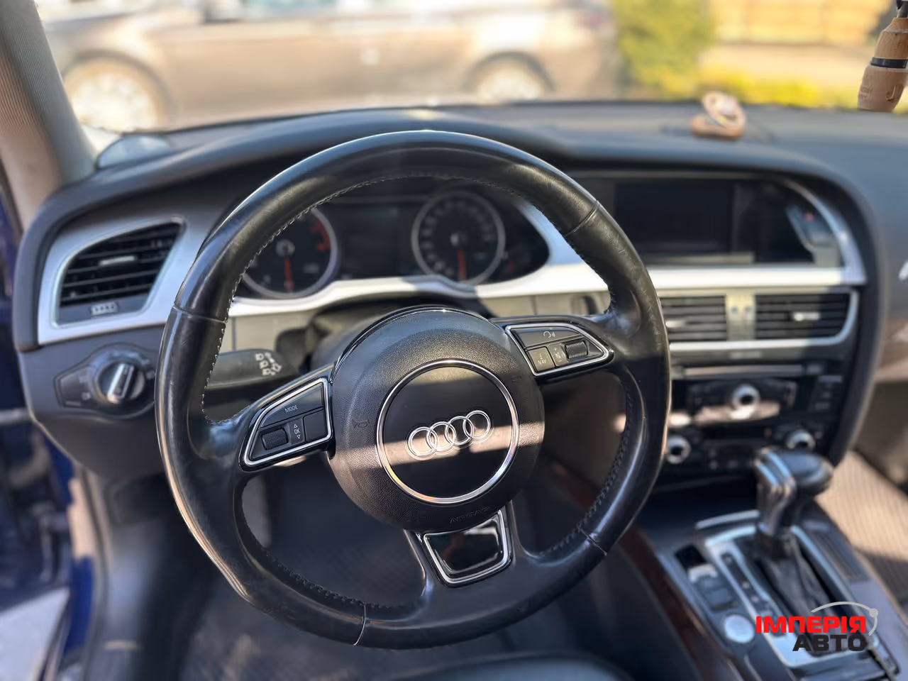 Audi A4 - фото 15