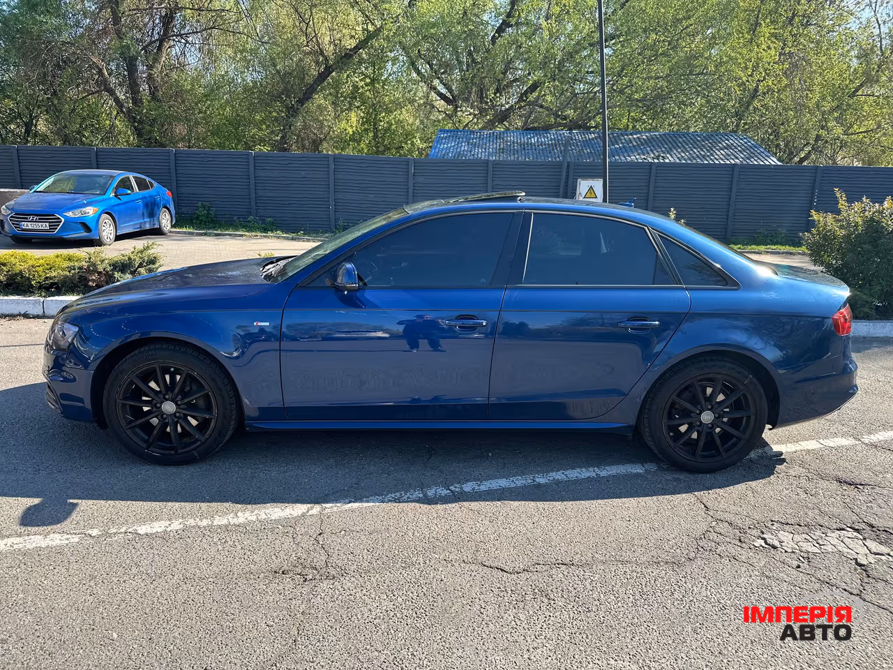 Audi A4 - фото 2