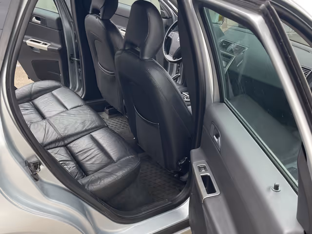 Volvo V50 - фото 4