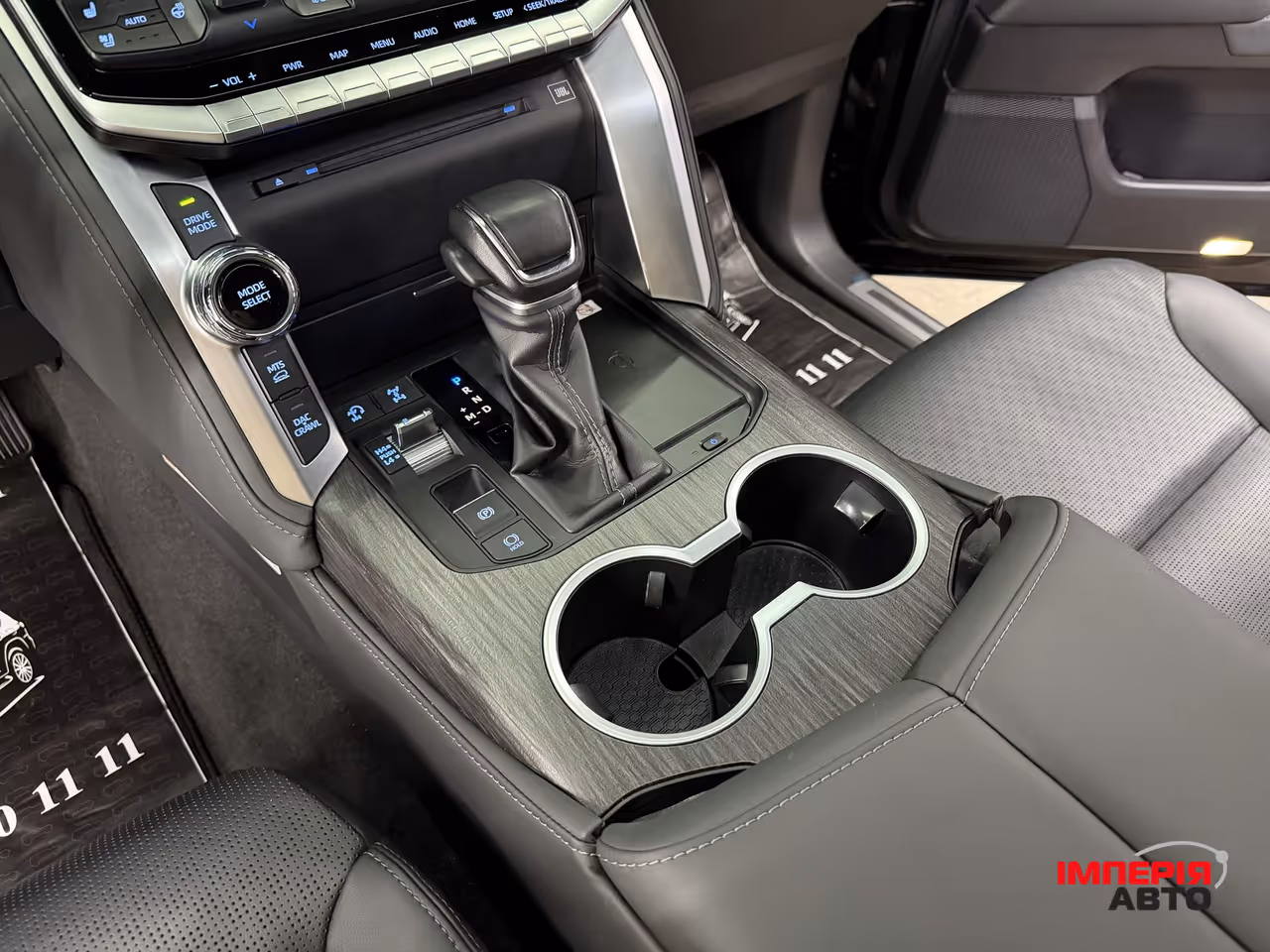 Toyota Land Cruiser - фото 24