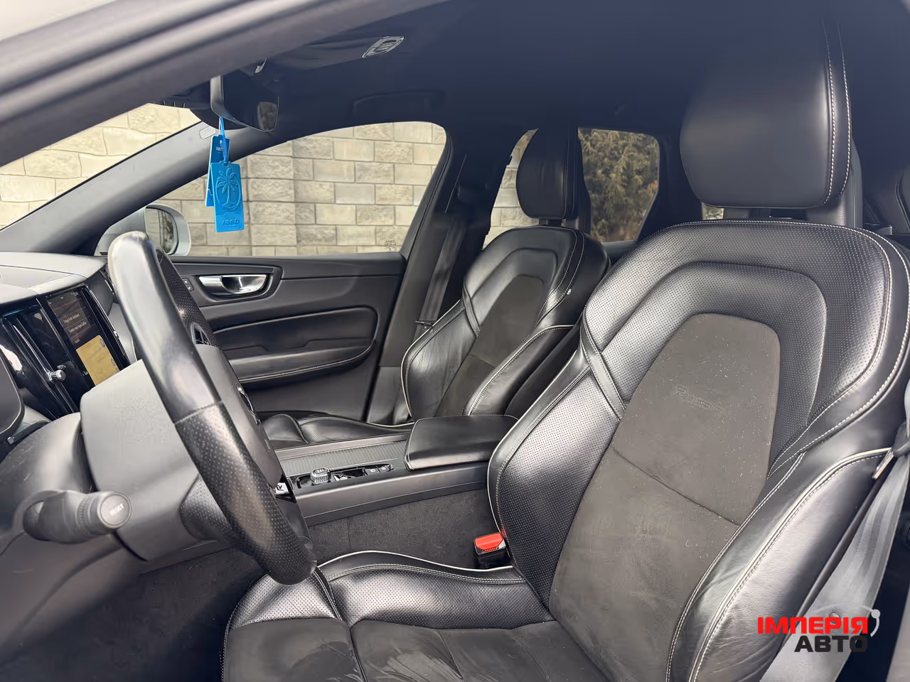 Volvo XC60 - фото 29