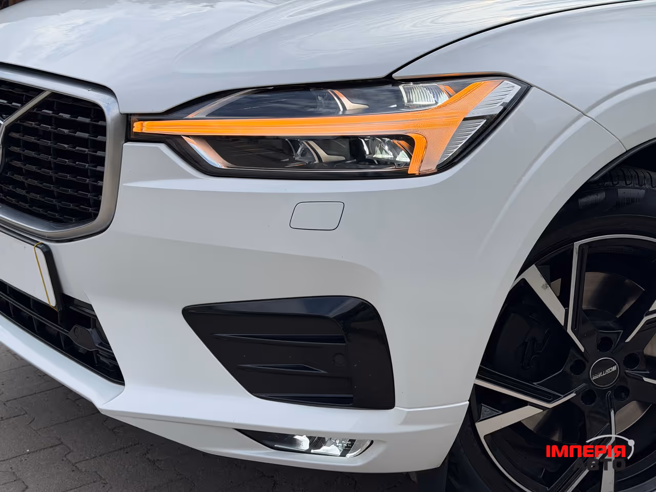 Volvo XC60 - фото 6