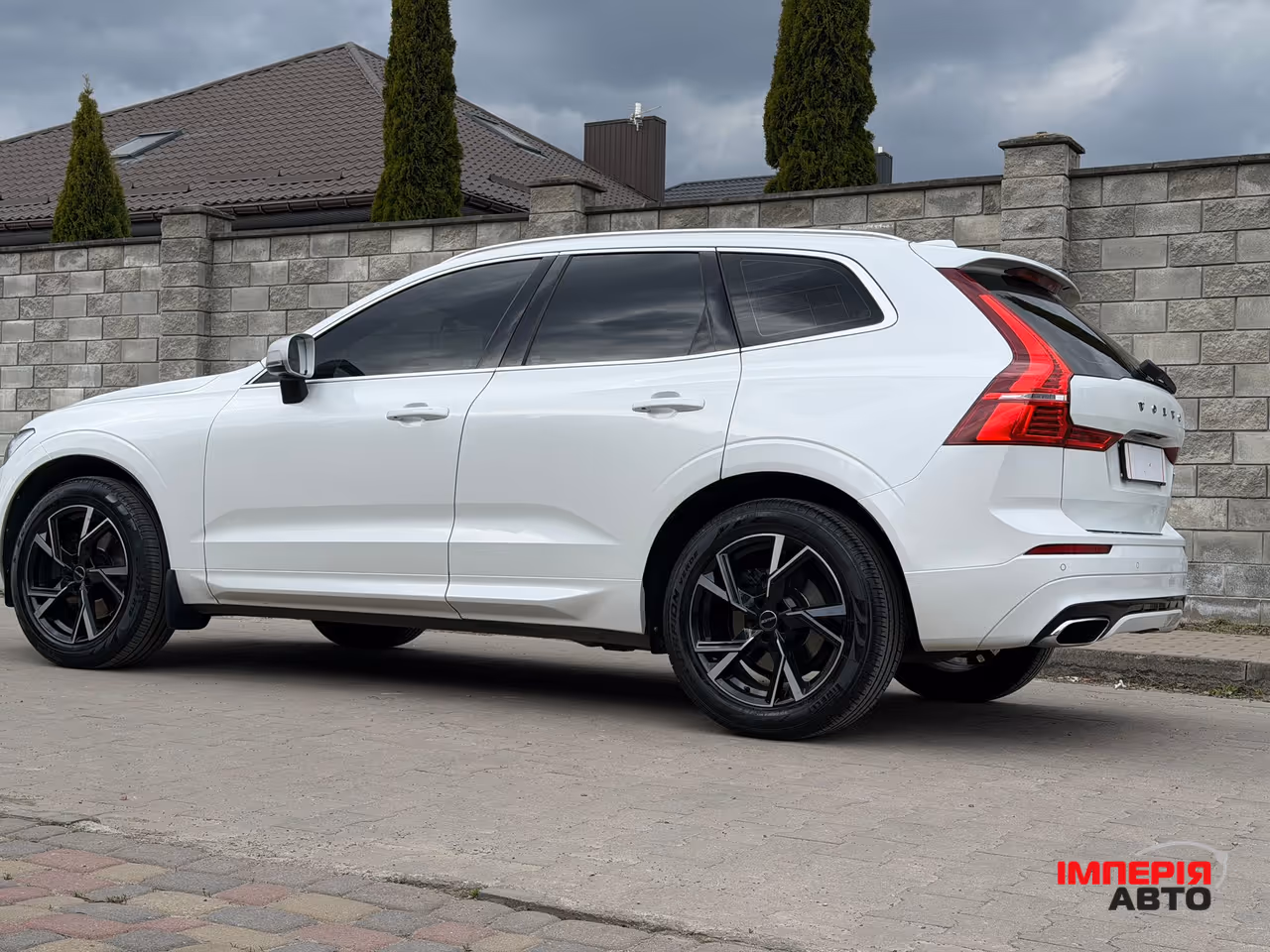 Volvo XC60 - фото 9
