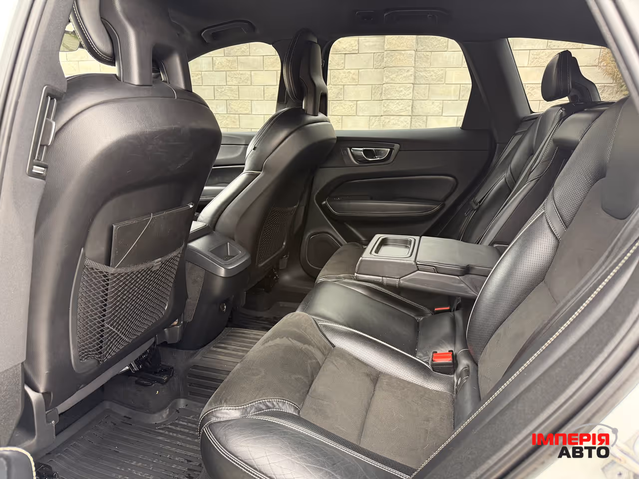 Volvo XC60 - фото 36