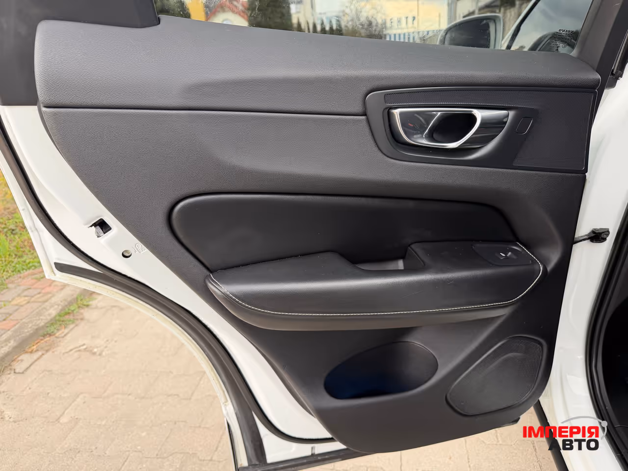 Volvo XC60 - фото 31