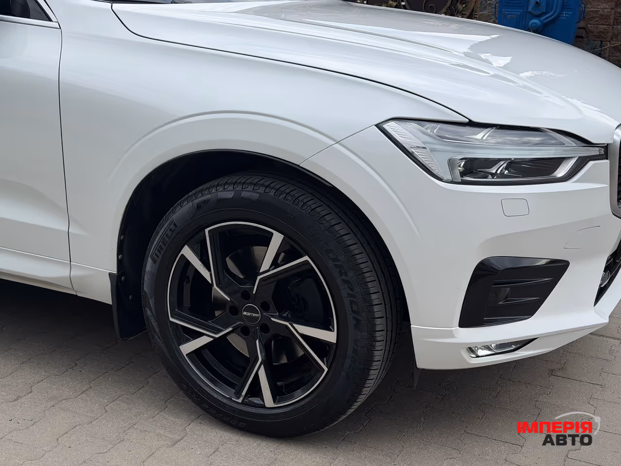 Volvo XC60 - фото 12