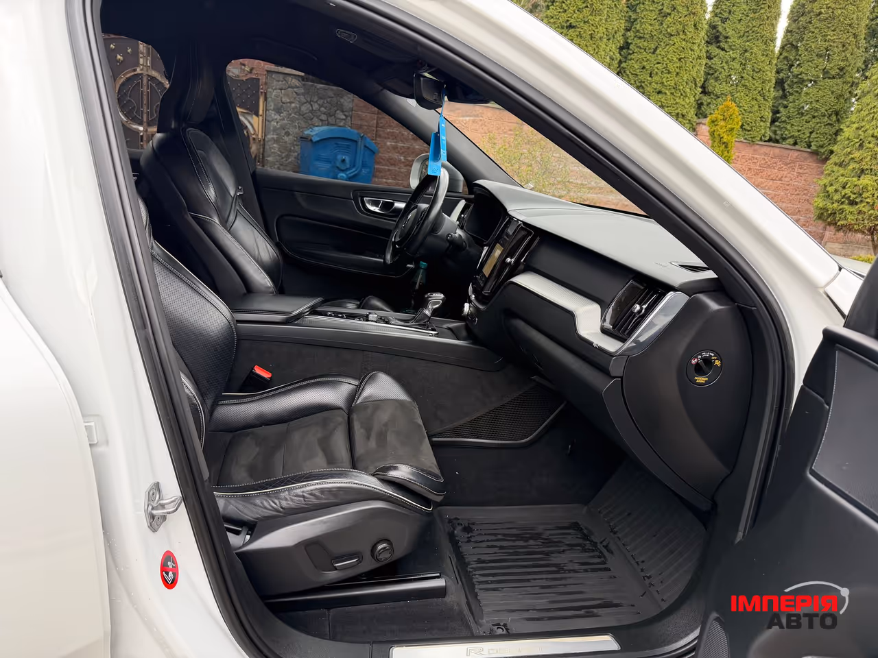 Volvo XC60 - фото 34