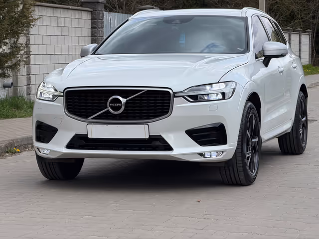 Volvo XC60 - фото 2