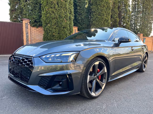 Audi S5 - фото 1