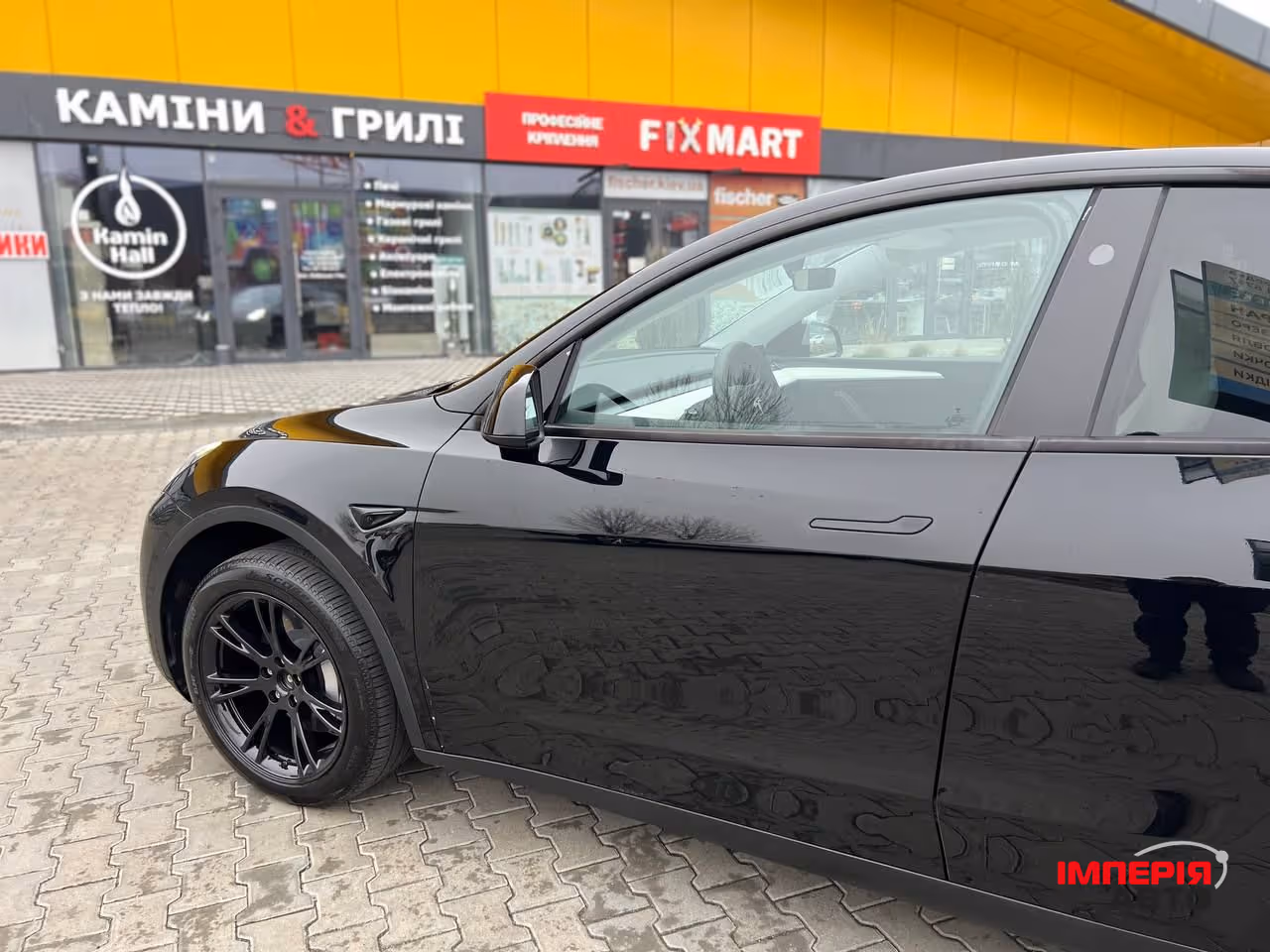 Tesla Model Y - фото 9
