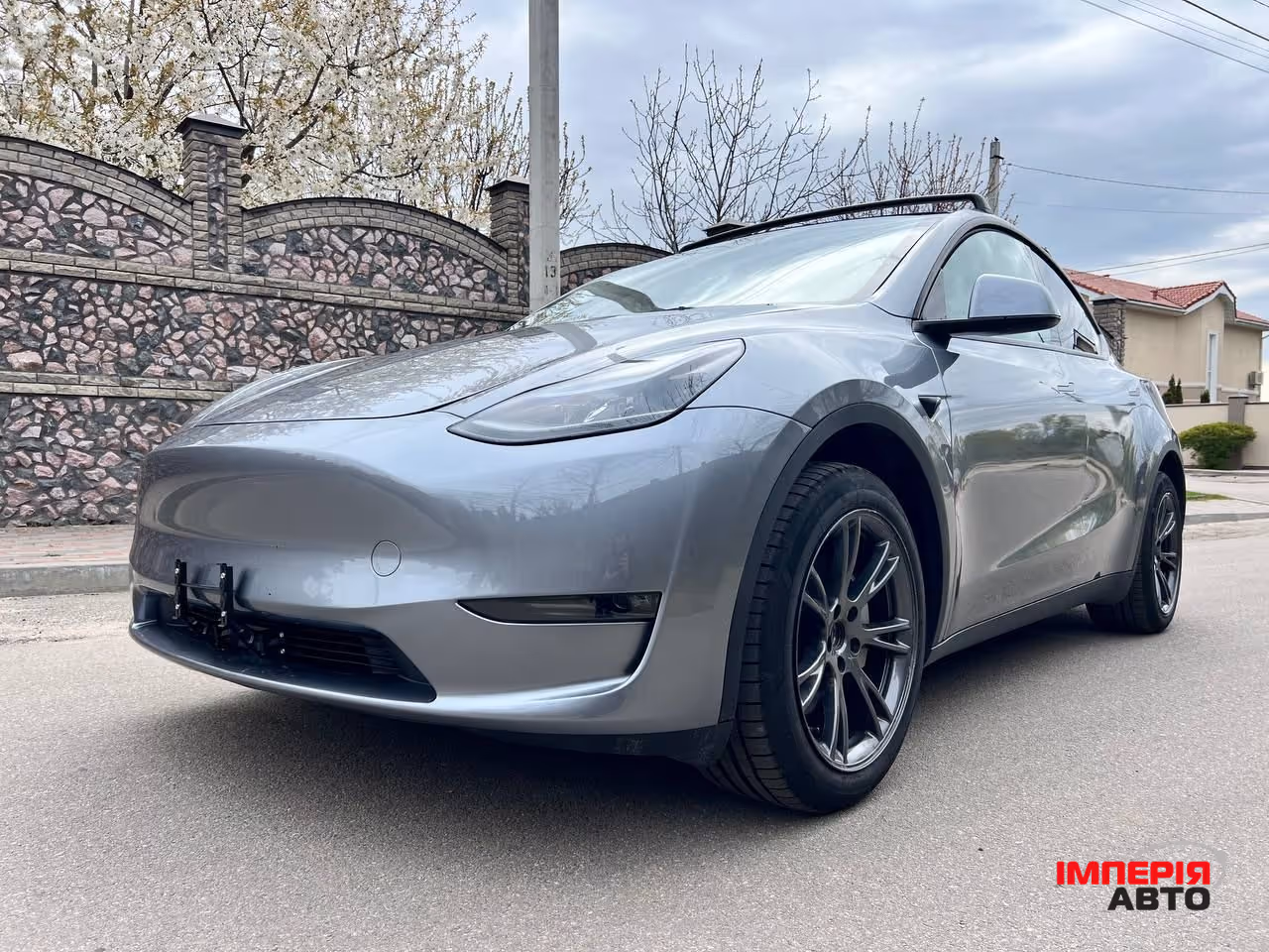 Tesla Model Y - фото 6