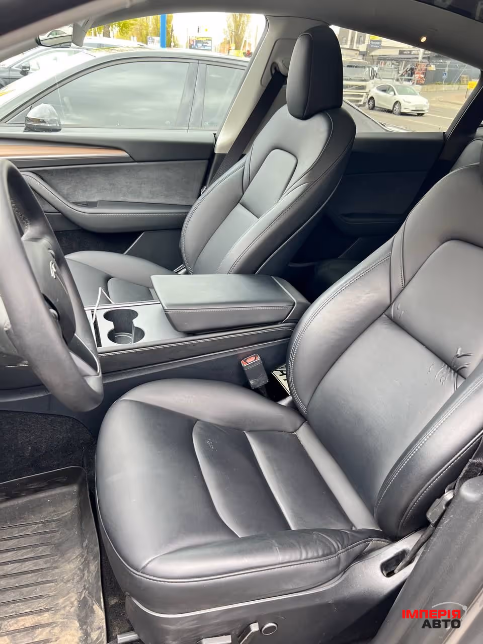 Tesla Model Y - фото 18