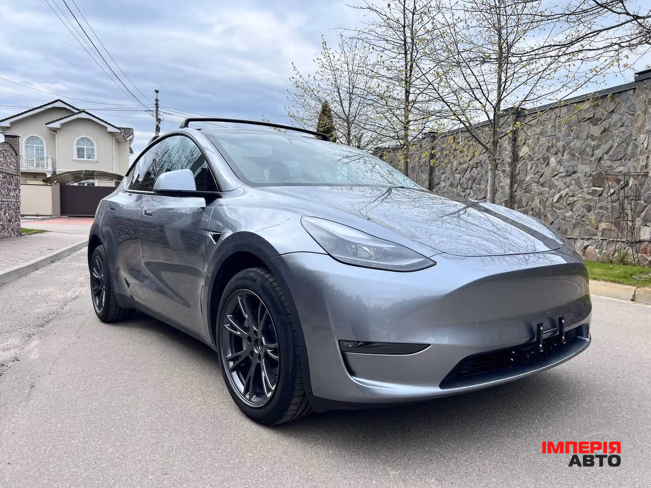 Tesla Model Y - фото 16