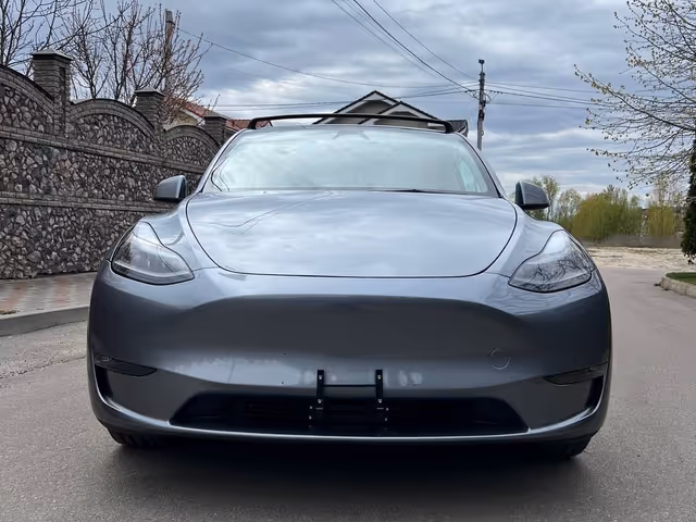 Tesla Model Y - фото 2