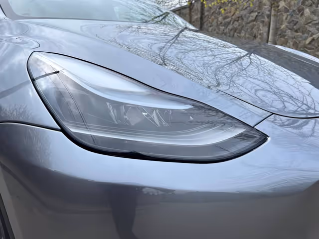 Tesla Model Y - фото 4