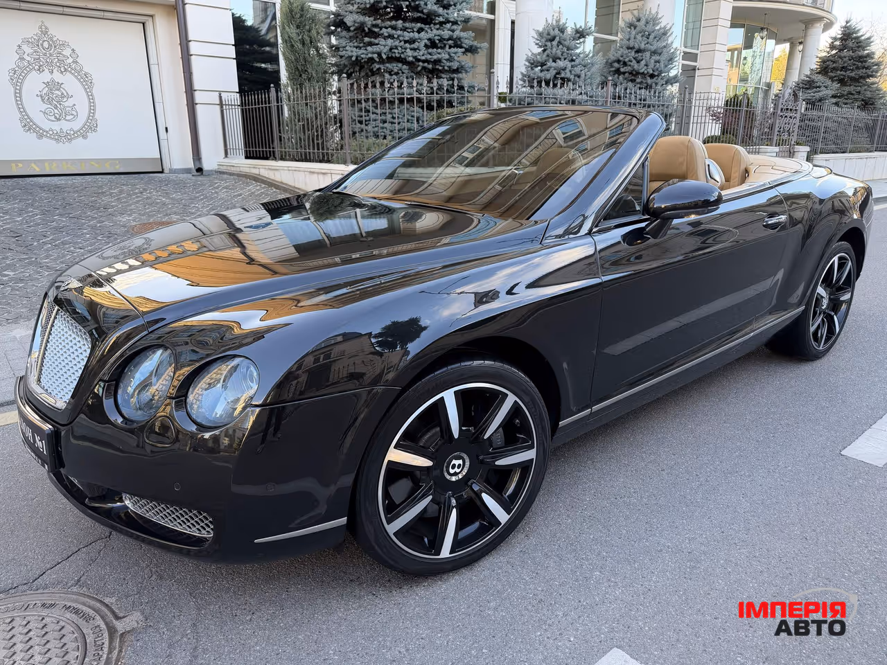 Bentley Continental GTC - фото 1
