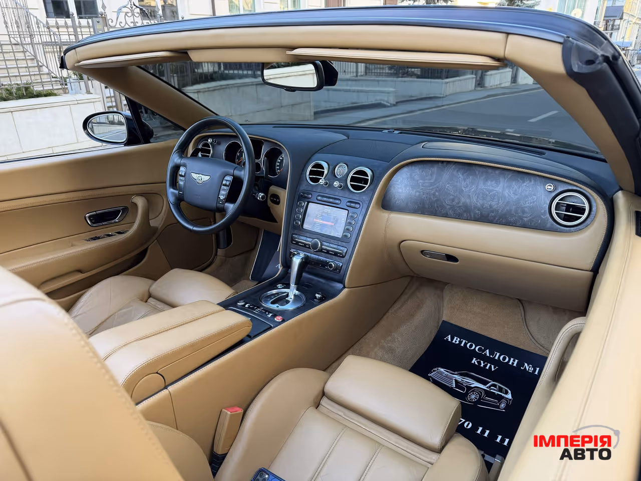 Bentley Continental GTC - фото 18