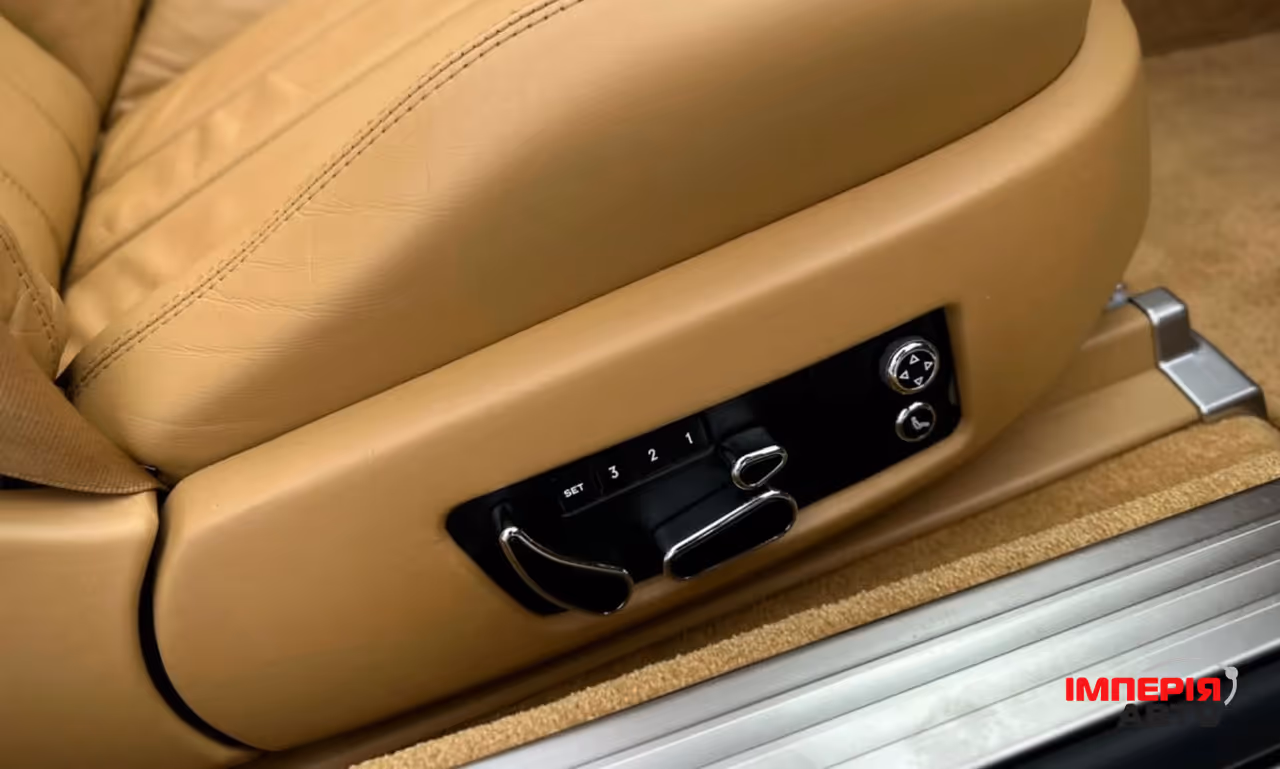 Bentley Continental GTC - фото 25