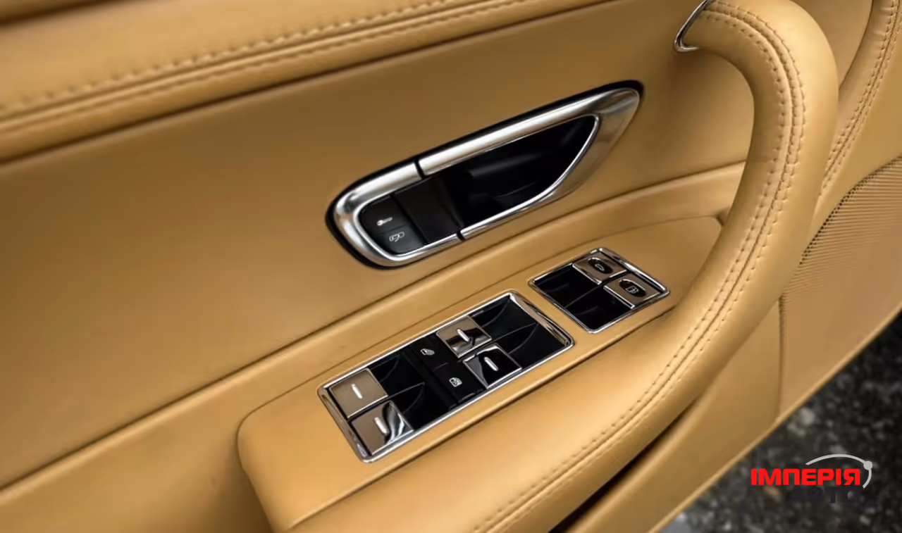 Bentley Continental GTC - фото 14