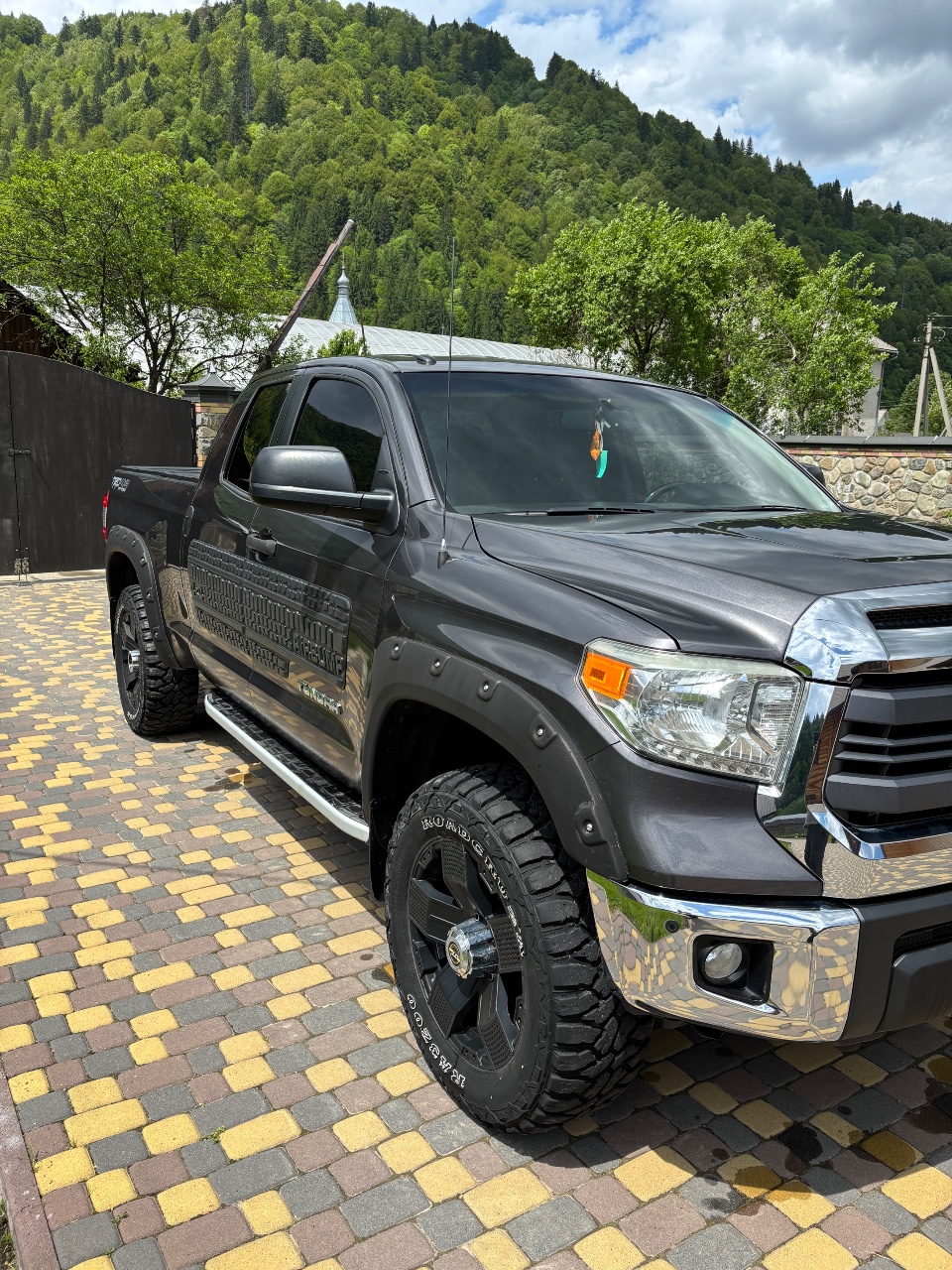 Toyota Tundra - фото 5